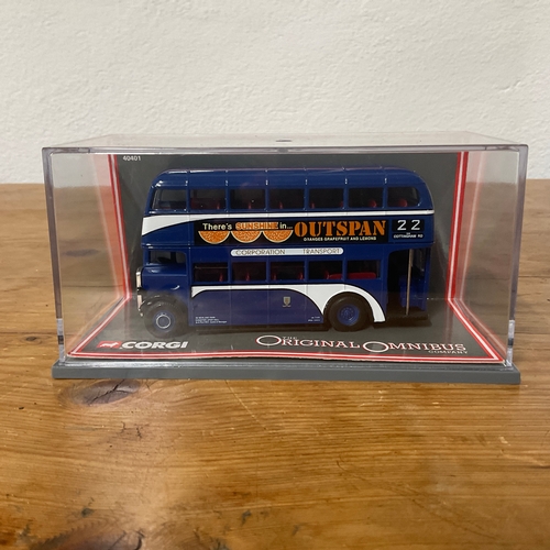 182 - Corgi: The Original Omnibus Company x 2
40401 - AEC Regent II - Kingston-Upon-Hull City Transport
40... 