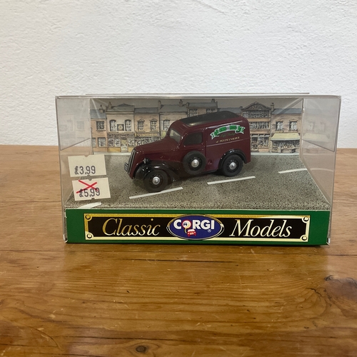 184 - Corgi Classic Models: x3 
Ford Popular Van D980
Bedford CA Van D981
Morris 1000 Van D957