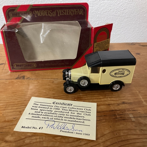 187 - Matchbox Models of Yesteryear x 3
Fresh Farm Milk Van Y35 1930 Model Ford A.
Guernsey Die-Cast Colle... 