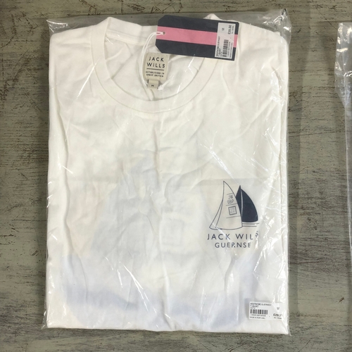 295 - Jack Wills Guernsey T-shirts x 2
(still in package & unchecked)

Size: Medium