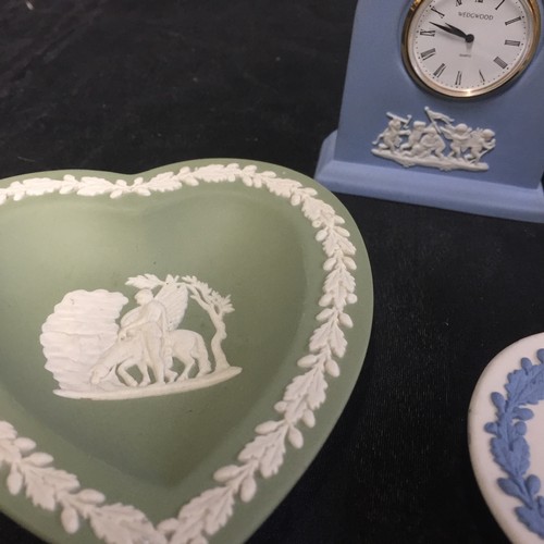 127 - Wedgewood Small Trays and Clock. Sold as seen.