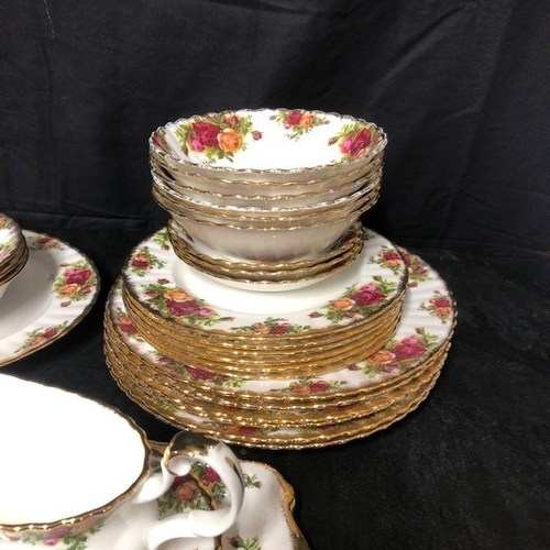 138 - Royal Albert Old Bounty Roses Uncomplete Tea Set