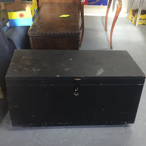 184 - Large Wooden Box with Various Tools and Trays

Width 85cm
Height 45cm
Depth 40cm