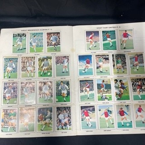 207 - The Wonderful World of Soccer Stars in Action Picture Stamp Album 1969-1970: Complete
One picture st... 