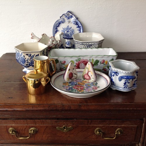 2 - Selection of Eleven Pottery Items - including Delft, Moyses Stevens, Royal Worcester Gold Lustre, Ke... 