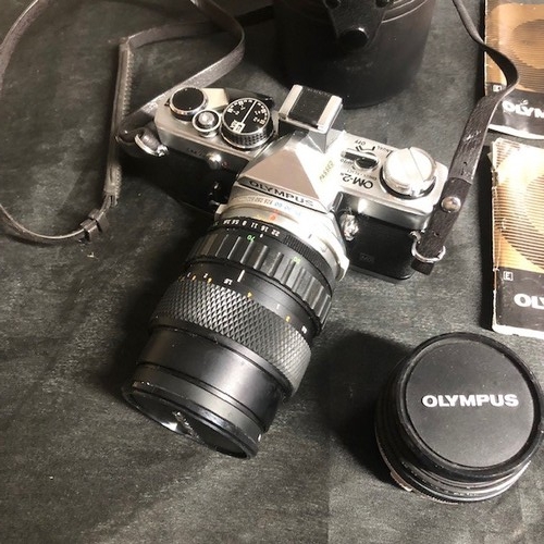 386 - Olympus OM2 35-70mm Camera with Lens plus additional lens Olympus 50 mm untested