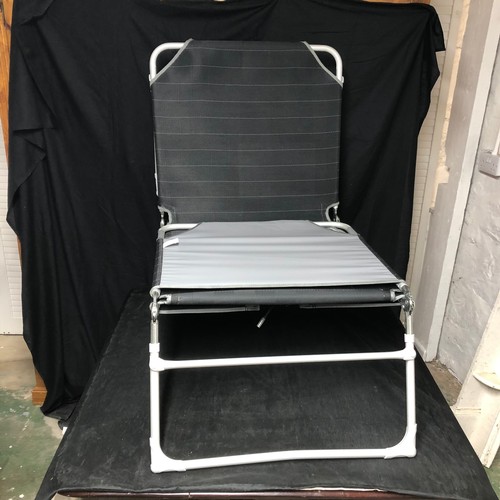 418 - Westfield Outdoors Folding Chair