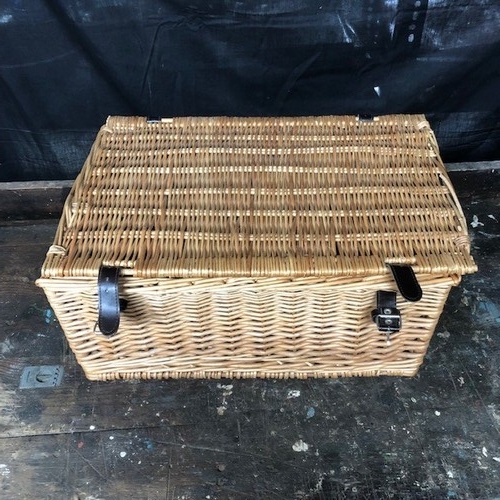 452 - Large Picnic Basket With Contents.

Size L56cm x W38cm x H26cm