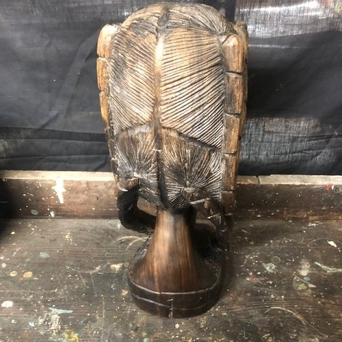 474 - A Carved Wooden African Bust Sculpture.

Size: H39cm