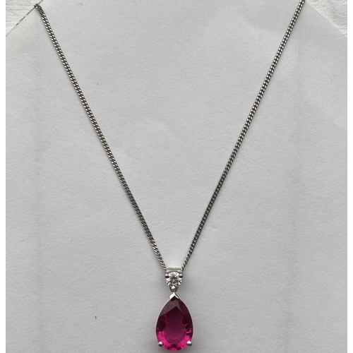 479 - Ruby & Diamond Pendant Necklace

Weight .65 Ruby with .15 Diamond with 18ct white gold chain.