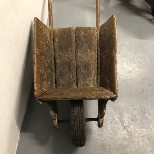 4 - Antique Guernsey Potato Wheelbarrow
Full Restored.

Size: 165cm Long, 72cm Wide, 50cm Tall.