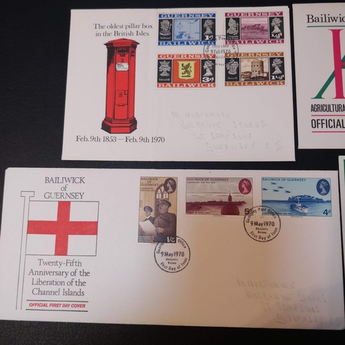 11 - Philately. Bailiwick of Guernsey. First Day Covers 1970-1982

Philately Interest - Official Guernsey... 