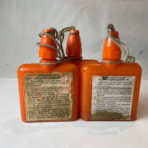 45 - World War II German Decontamination Ointment Bottles X 3
Dated 1942