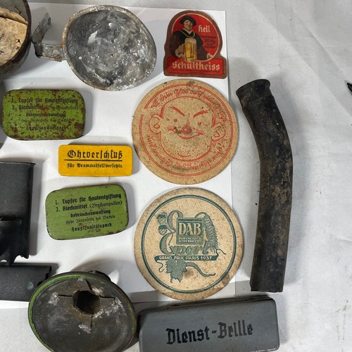 134 - World War II German Rummage Box (2)
to include tins, beer mats, sheaths