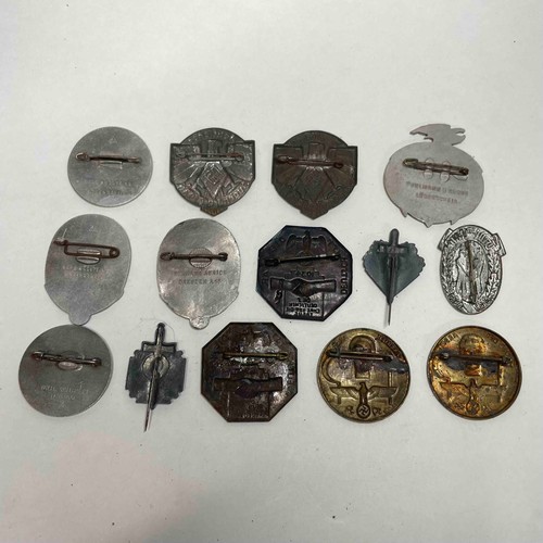 159 - World War II German Day Badges
(possibly reproductions but unknown)