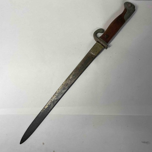 165 - World War II Era Bayonet
Unknown Make & Origin