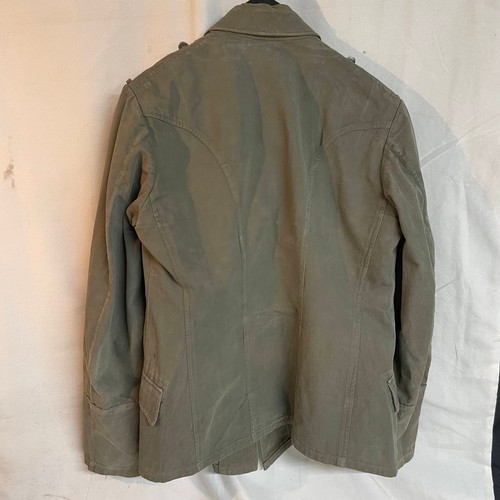 190 - World War II German Army Jacket

After extensive research we can't confirm if this item is genuine o... 