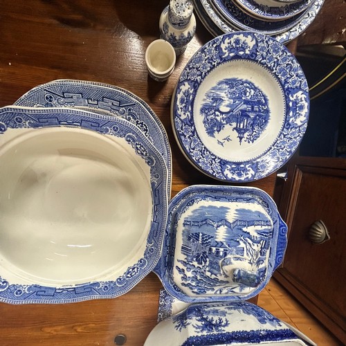 13 - Large Selection of Old Willow & Old Willow Style Ceramics.

Including Tureens, Plates, Platters, Bow... 