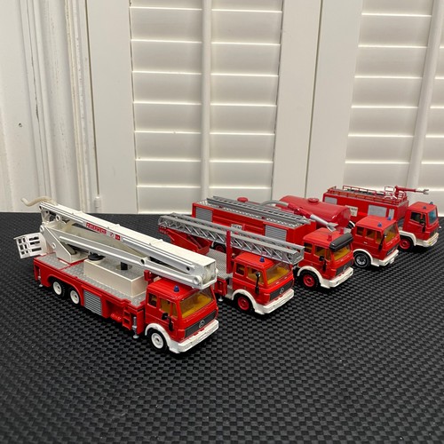 53 - A Selection Of 5 Siku Mercedes-Benz Diecast Fire Engines / Vehicles. Including a 3720 Feuerwehr. 

U... 