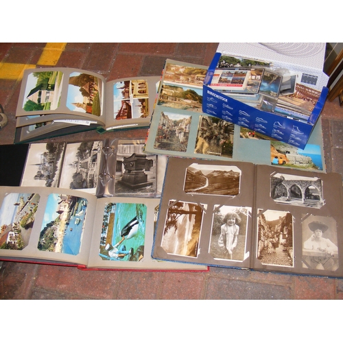 A vintage postcard collection of mostly topographical postcards - loose ...