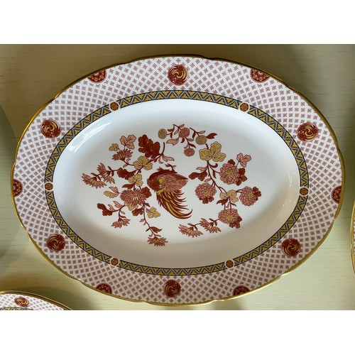 25 - 48 Piece Wedgwood Bone China Dinner Service Golden Cockerel