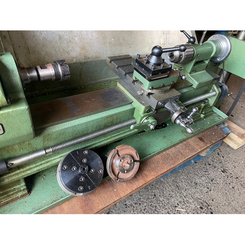 324 - Vintage Myford Diamond 10 Lathe 240v with attachments - Working