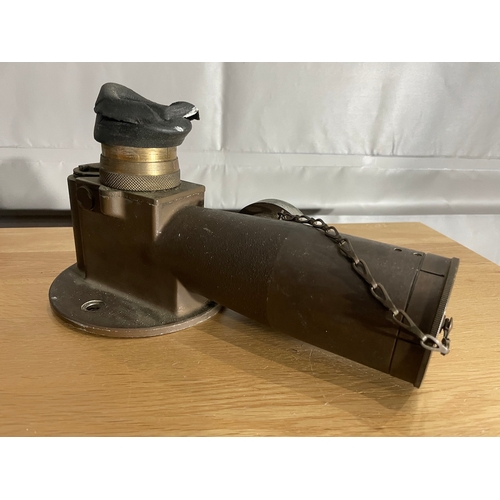 70 - WW2 Military Bearing Telescope No 6 Mk1 1943
All in good order and telescope lens undamaged.