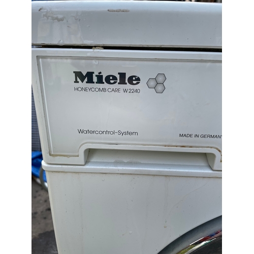 364 - Miele Honey Comb Care W2240 Washing Machine - untested