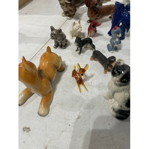 89 - Collection of vintage sundry collectables inc Beswick A/F