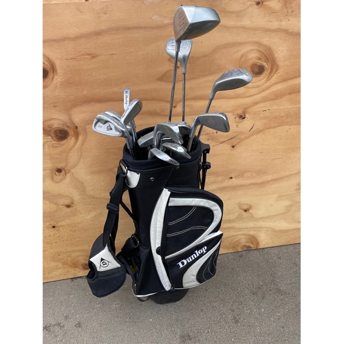 371 - Dunlop Golf Clubs and Bag