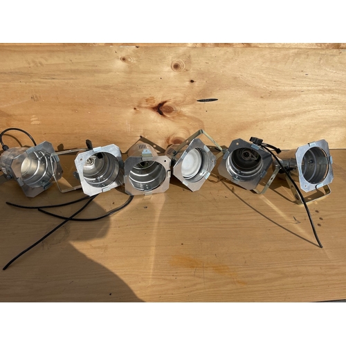 115 - 6 Studio light surrounds - not tested