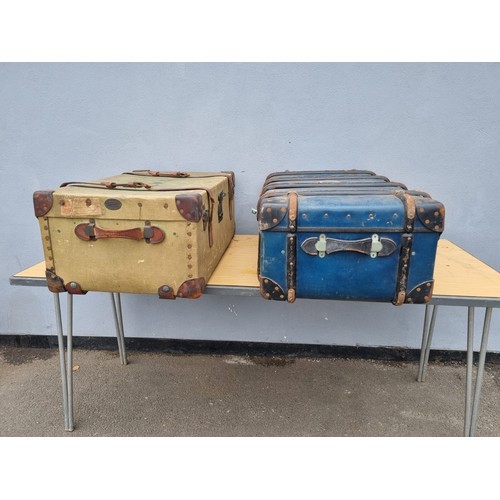 335a - Two vintage travel luggage cases includes a vintage Harrods case