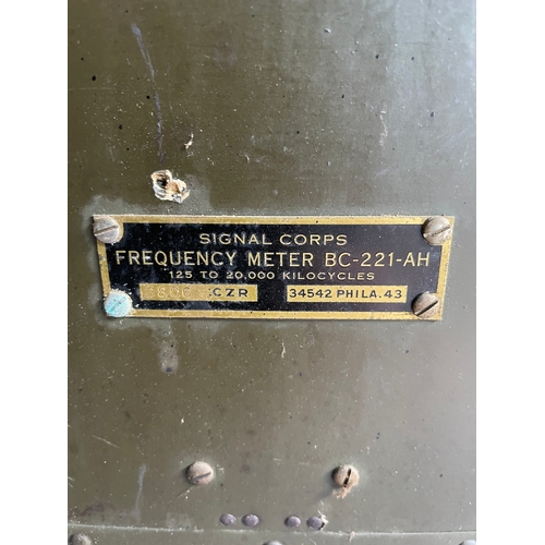 201 - Vintage US Army Signal Corps Frequency Meter BC - 221 - AH - untested