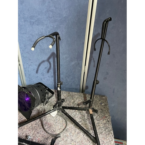 173 - Collection instrument stands + lighting A/F