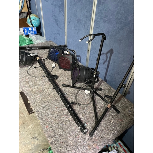 173 - Collection instrument stands + lighting A/F
