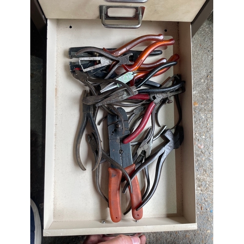 217a - Vintage multi drawer cabinet plus tool trolly with contents includes various tools and bicycle compo... 