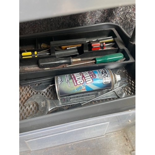 217a - Vintage multi drawer cabinet plus tool trolly with contents includes various tools and bicycle compo... 
