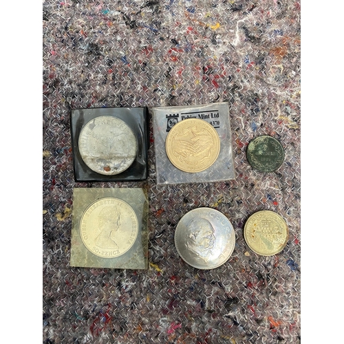 37 - Collection of commemorative coins + 1861 5 Centesimi