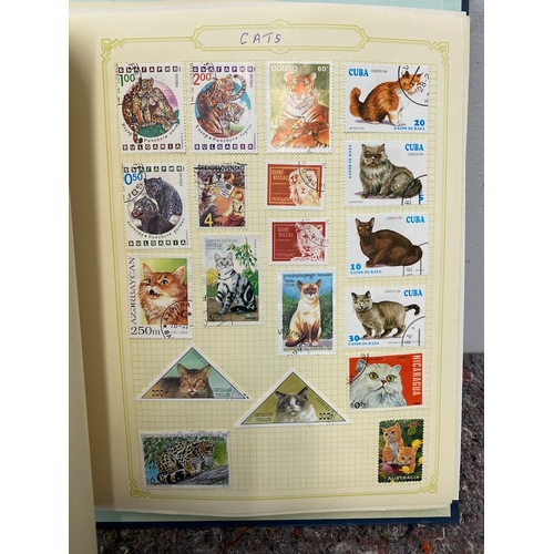 52 - Folder containing over 100 pages of  British & World Stamps of Castles / Cats / Christmas / Comm's /... 