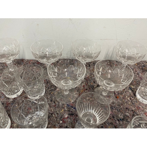 108 - Vintage Collection of Lead Crystal & Cut Glass Glasses - in all good order