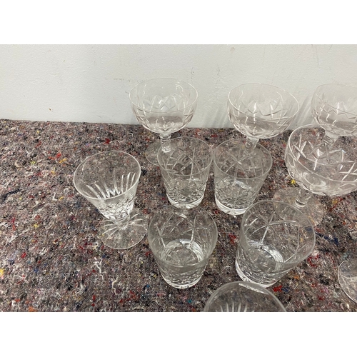 108 - Vintage Collection of Lead Crystal & Cut Glass Glasses - in all good order