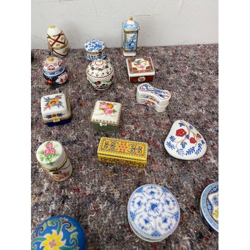 95 - Large collection of Del Prado Collectable trinket / pill boxes