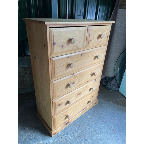 437 - Modern Solid Pine 2 over 4 chest of drawers 
91cm x 41cm x 128cm