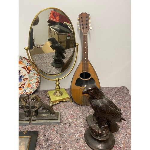 117 - Collection of vintage items / collectables including Mandolin