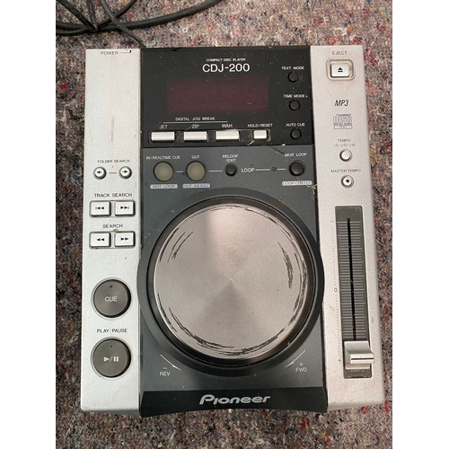 130 - Two CD player Mixers Numark Pioneer CDJ200 - Untested