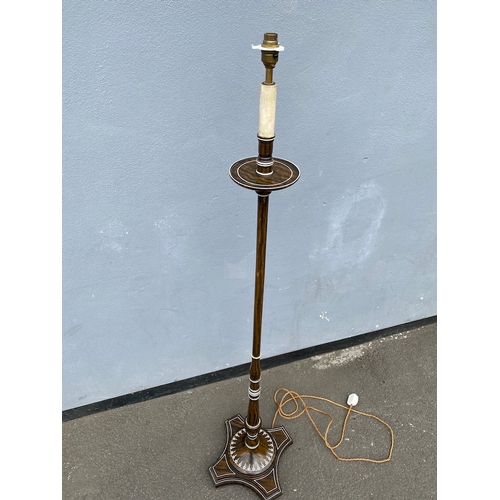 242 - Lovely Edwardian Imitation Painted Graining Standing Lamp with Painted white design throughout - 157... 