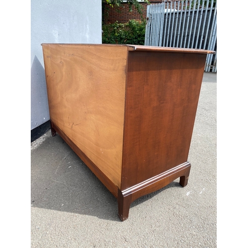 244 - Vintage Mahogany Stag Minstrel 4 over 2 bank of drawers - in very good order - 46cm x 106cm x 71cm