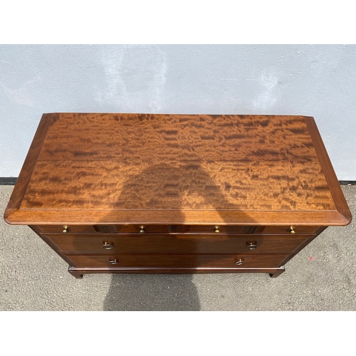 244 - Vintage Mahogany Stag Minstrel 4 over 2 bank of drawers - in very good order - 46cm x 106cm x 71cm