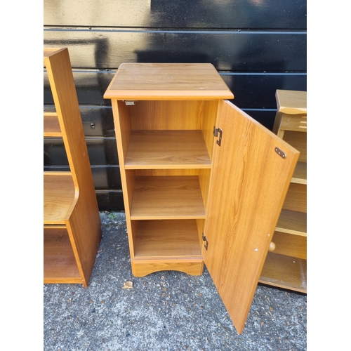 249 - Collection of 4 cupboards / shelves