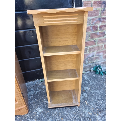 249 - Collection of 4 cupboards / shelves